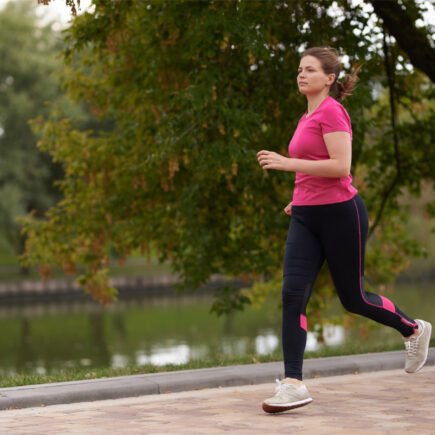Mujer ejercitándose